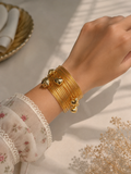 Gold Plated Heart Charm Wire Bangles Set for Women