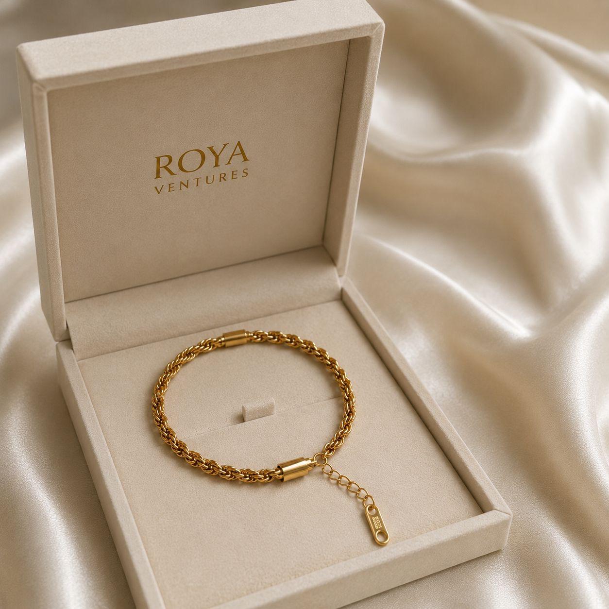 Royal link Gold Bracelet