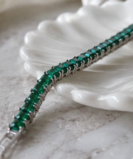 Elegant Emerald Green Tennis Bracelet for Women