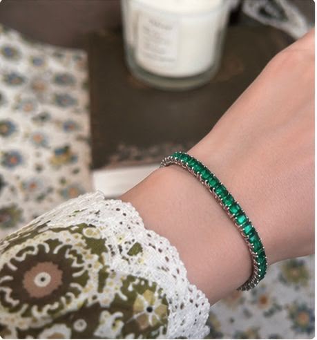 Elegant Emerald Green Tennis Bracelet for Women