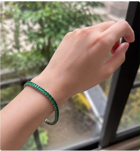 Elegant Emerald Green Tennis Bracelet for Women